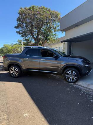 FIAT TORO 2.0 16V TURBO DIESEL VOLCANO 4WD AT9 FIAT TORO 2.0 16V TURBO DIESEL VOLCANO 4WD AT9